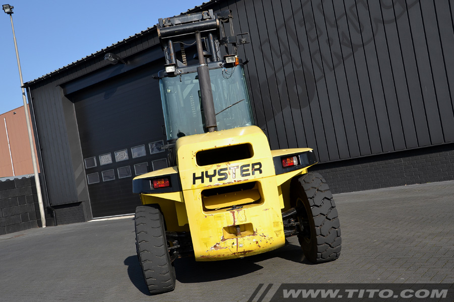 SOLD // Used 16 ton forklift for sale